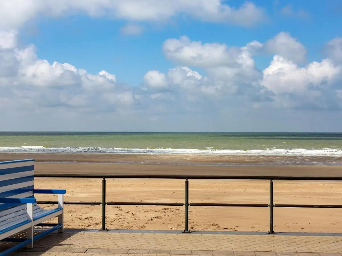 Amazing Apartment Near The Center Middelkerke 0*,