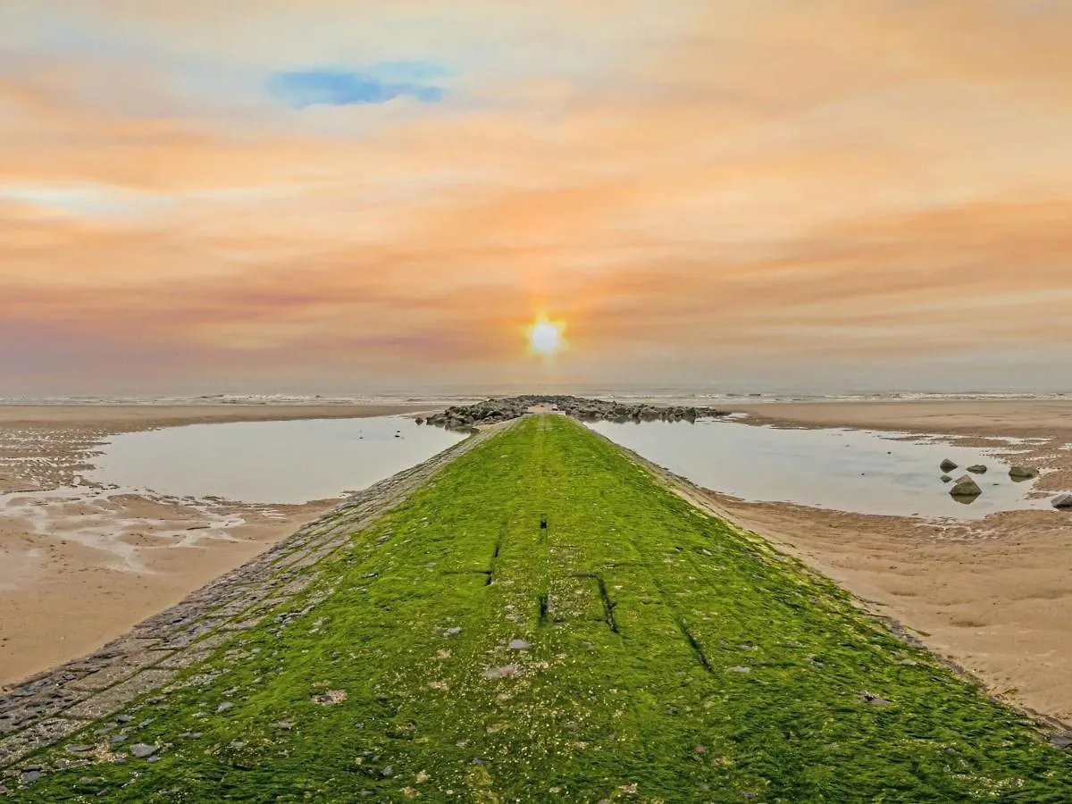 Amazing Apartment Near The Center Middelkerke